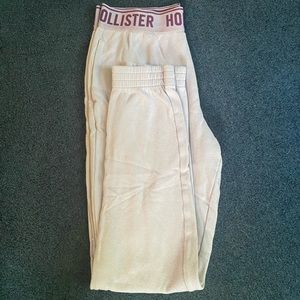 Hollister joggers